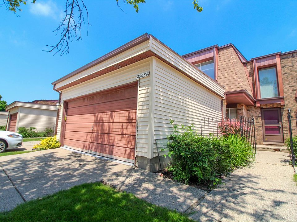 1st image of 25084 Sherwood Cir