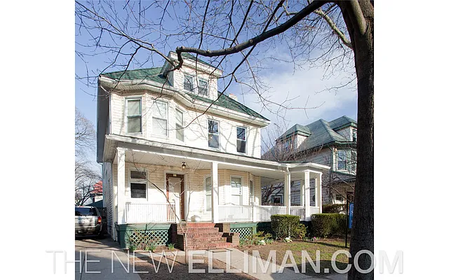 Sold by Douglas Elliman | media 16