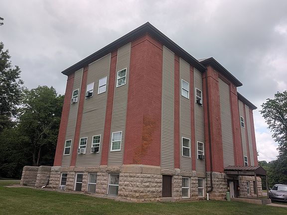 2nd image of 400 N West St APT 2