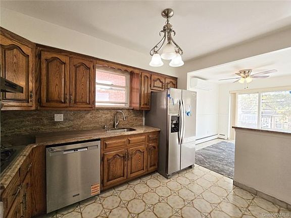 2nd image of 5927 71st St Floor 2
