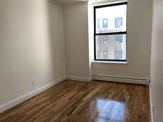 Rented by Sandra Ospina, Licensed Real Estate Broker | media 35