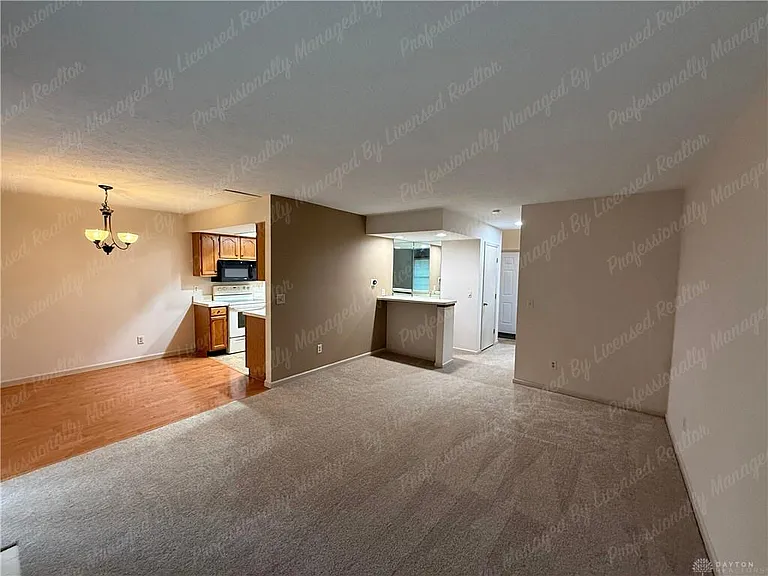 9765 Centerville Creek Ln — Photo 7