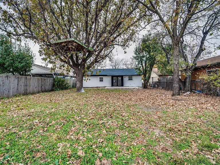 2110 Aggie Dr — Photo 25