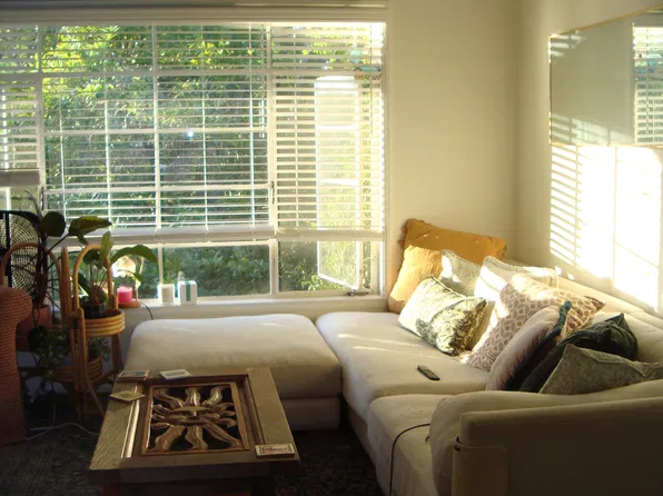 1721 Chapala St APT 9, Santa Barbara, CA 93101