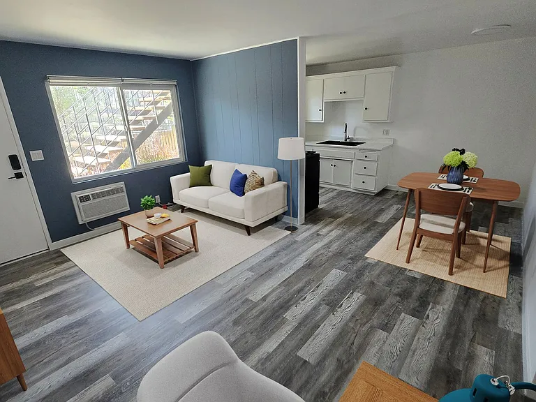 Renovated Units In Echo Park — Photo 1