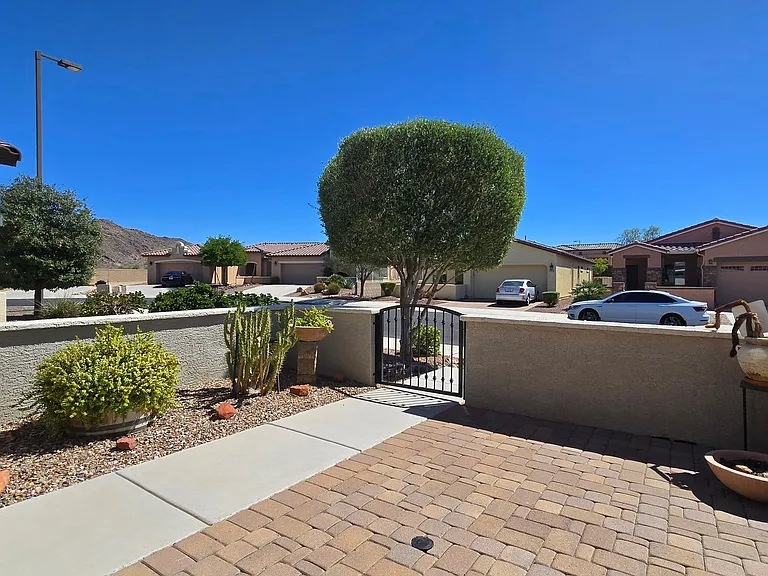 17520 W Fairview St — Photo 6