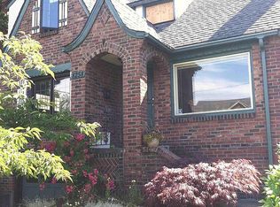 8258 4th Ave NE, Seattle, WA 98115