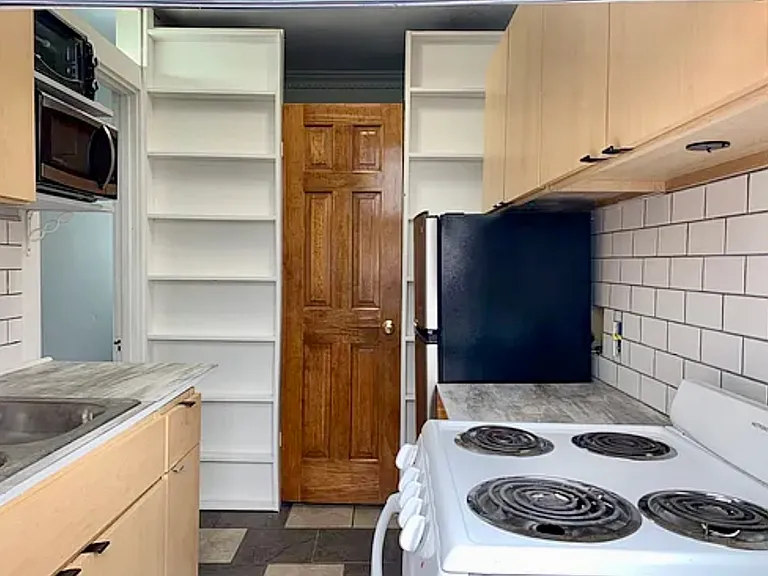 416 W 12th St #3 — Photo 12