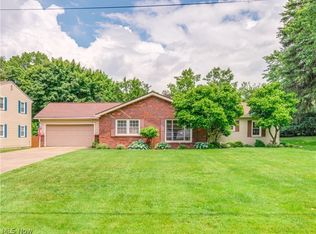 3161 N Dover Rd, Stow, OH 44224