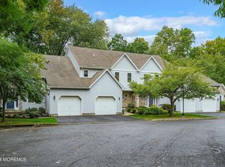 4 Hickory Ln, Little Silver, NJ 07739