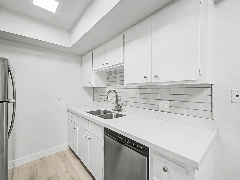 2937 E Beck Ln #2 — Photo 18