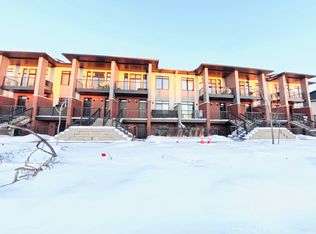 4787 M Bank St #J, Ottawa, ON K1T0Z7