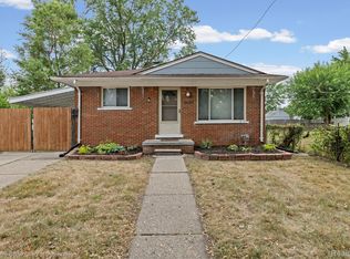 400 E George Ave, Hazel Park, MI 48030