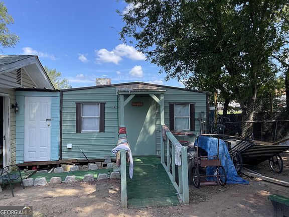 3rd image of 4204 Meritas Dr
