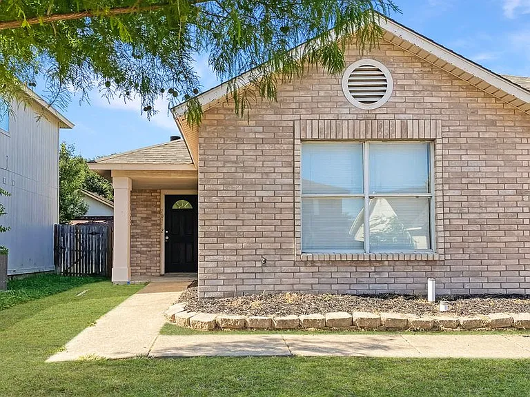 10112 Chapel Glen Ter — Photo 3
