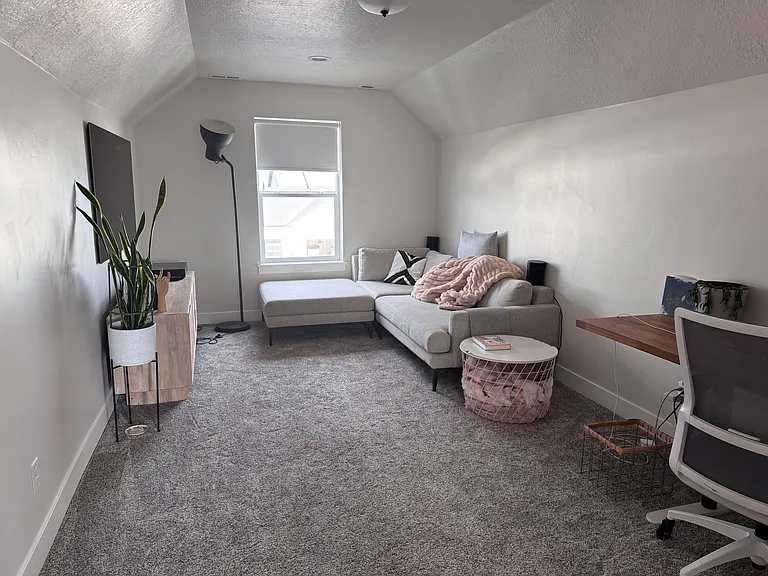 1457 N Arcadia Dr — Photo 23
