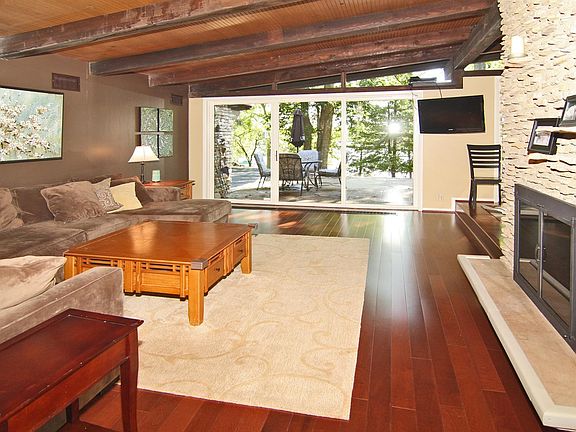 4th image of 5239 Shorewood Dr