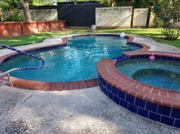 515 San Jacinto St, Liberty, TX 77575