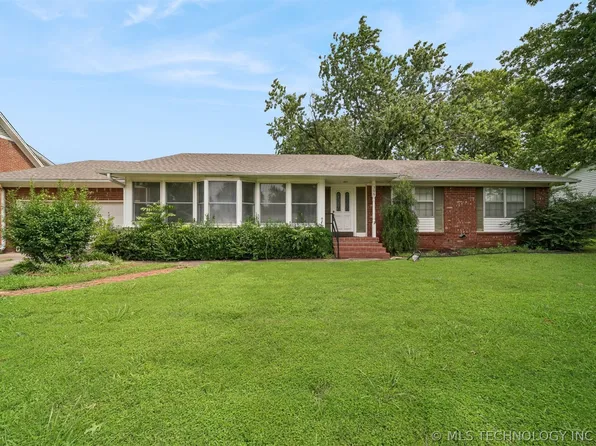 306 E 16th St, Claremore, OK 74017