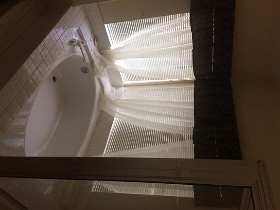 2nd image of 14446 Seabridge Ln