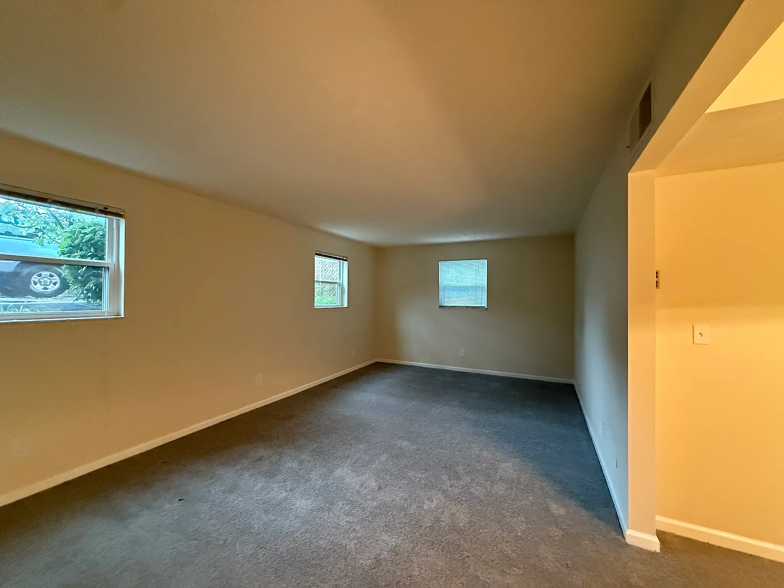 2 bed, $1,095 — Photo 2