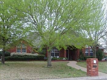 1st image of 620 Retoma Park Dr