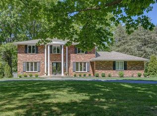 13310 Pratt Rd, Lees Summit, MO 64086