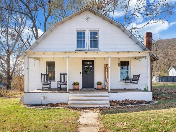 197 Bridge St N, Buchanan, VA 24066