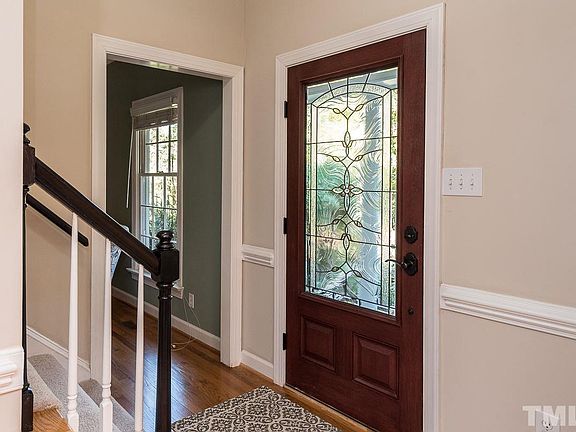 5th image of 4019 Crown Hill Dr