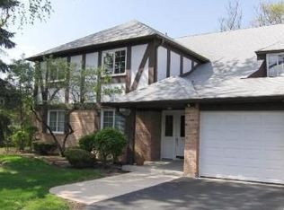 5808 Wolf Rd APT 4, Western Springs, IL 60558