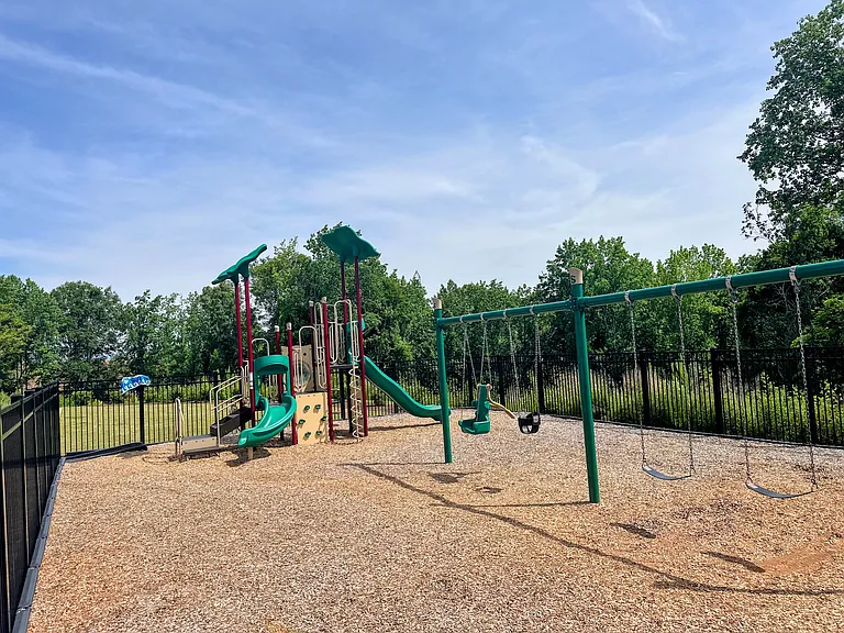 Sunriff Ct — Photo 7