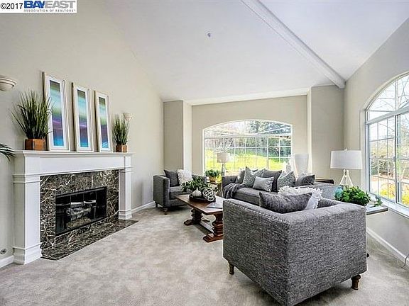 5th image of 906 Gray Fox Cir