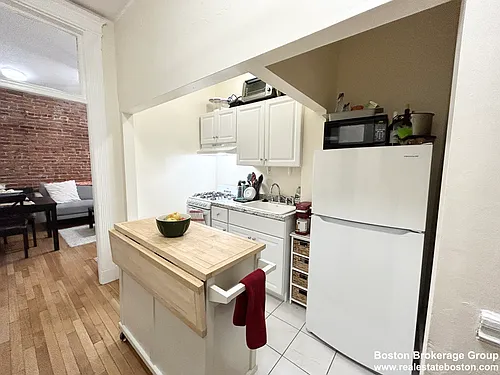 39 Hemenway St #2 Photo 1