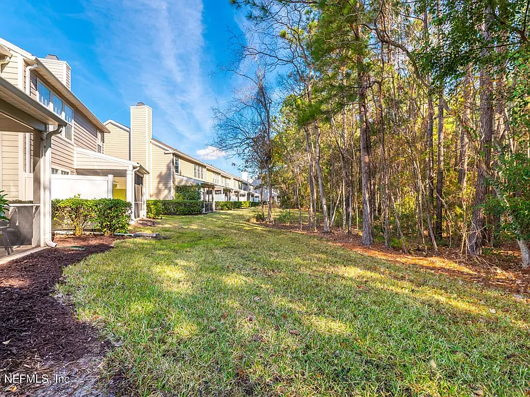 3897 Lionheart Dr — Photo 28