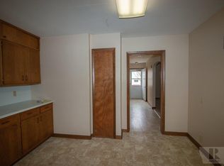 1006 H Ave, Grundy Center, IA 50638
