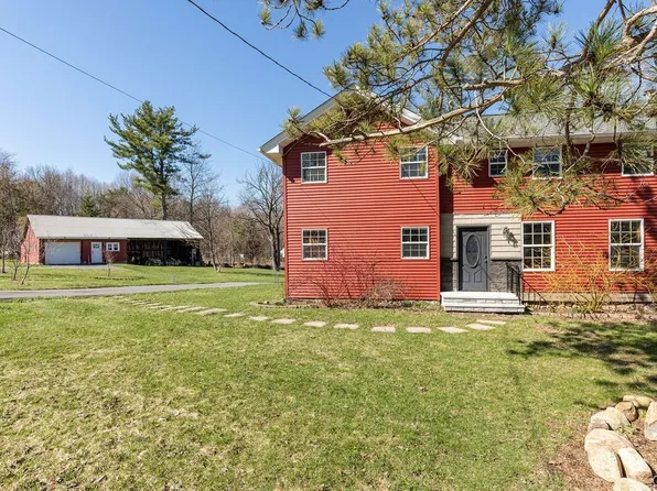 1521 Gunbarrel Rd, Baldwinsville, NY 13027