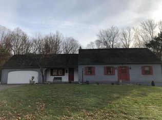 4 Oakland St, Wilbraham, MA 01095