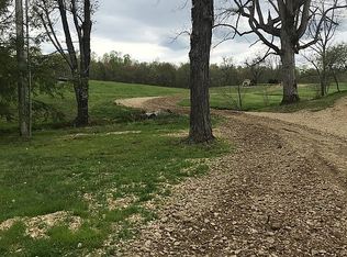 228 R Roy Rd, Russell Springs, KY 42642