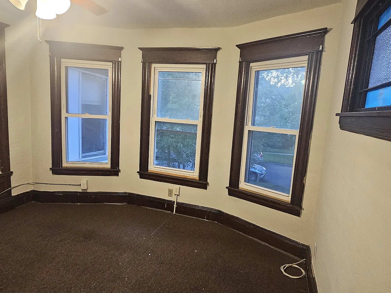 3 bed, 1200 sqft, $1,950 — Photo 3