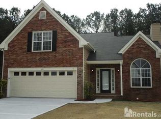 1525 Rose Pointe Dr, Loganville, GA 30052