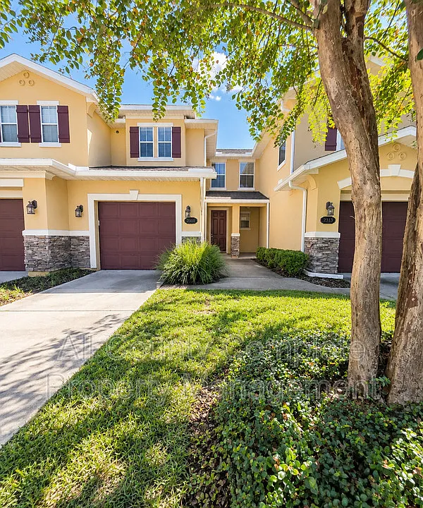 2311 Red Moon Dr