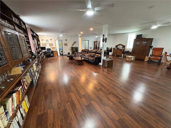 3rd image of 136 Main St
