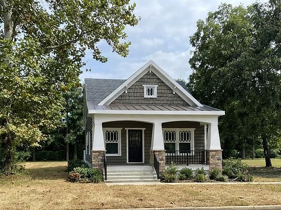 3rd image of 724 Harding Ave