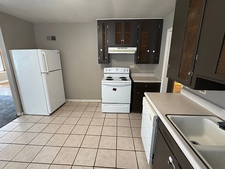 701 W 24th St #1 — Photo 9