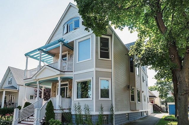 1st image of 3024 N Francisco Ave