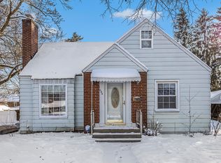 1004 Miller Rd, Kalamazoo, MI 49001