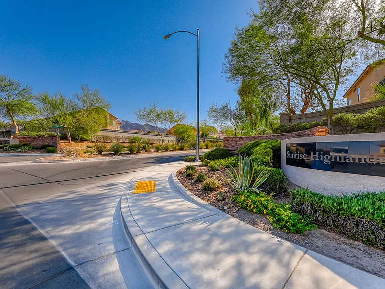2658 Early Light Dr — Photo 42
