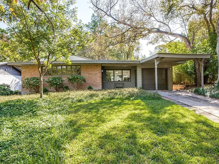 10208 Lake Gardens Dr — Photo 14