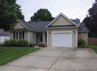 1075 Brookgreen Ln, Kernersville, NC 27284