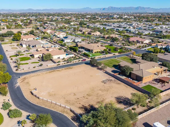 19503 E VALLEJO Street #9, Queen Creek, AZ 85142